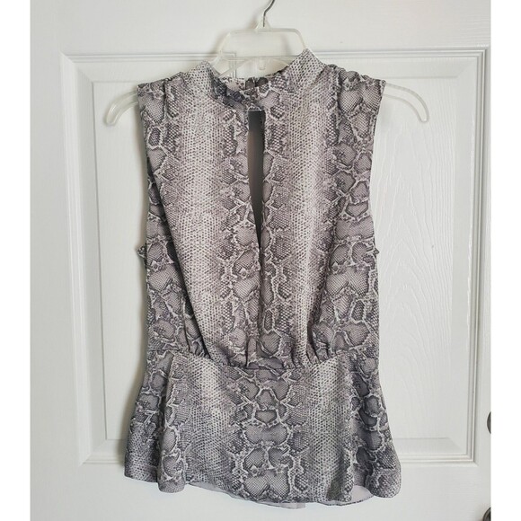 BCBG Max Azria   NWT Womens Top Gray Snakeskin Print XS Keyhole Neck And Peplum - Picture 1 of 8